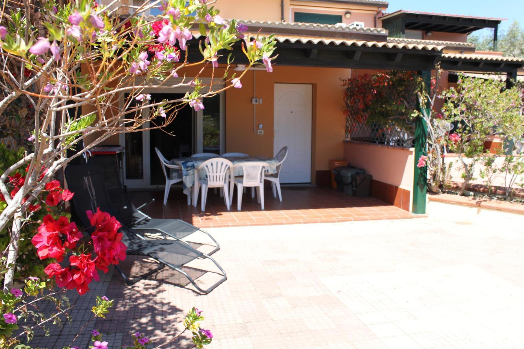 Arbatax Le Terrazze sul Mare Aparthotel Exterior foto